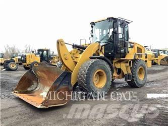CAT 926M Pale gommate