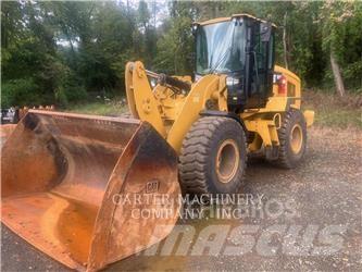 CAT 926M Pale gommate