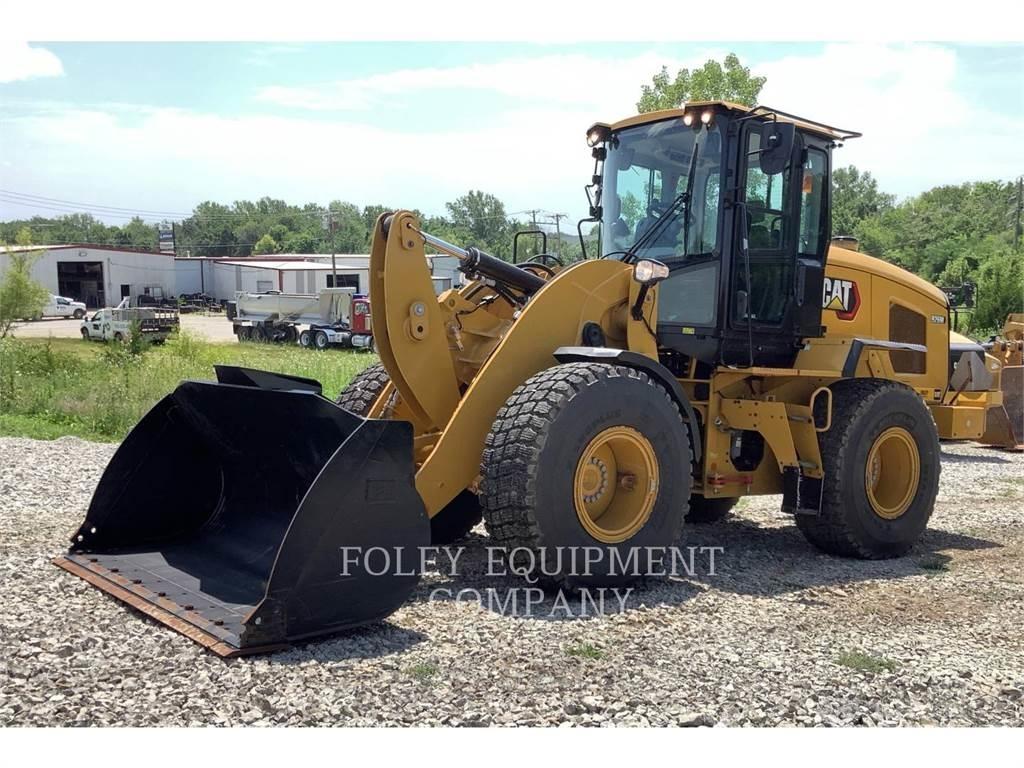 CAT 926M Pale gommate
