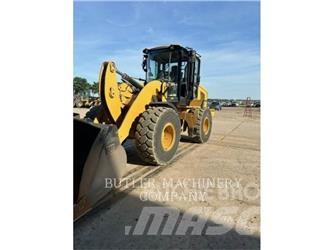 CAT 926M Pale gommate