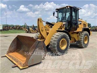 CAT 926M Pale gommate