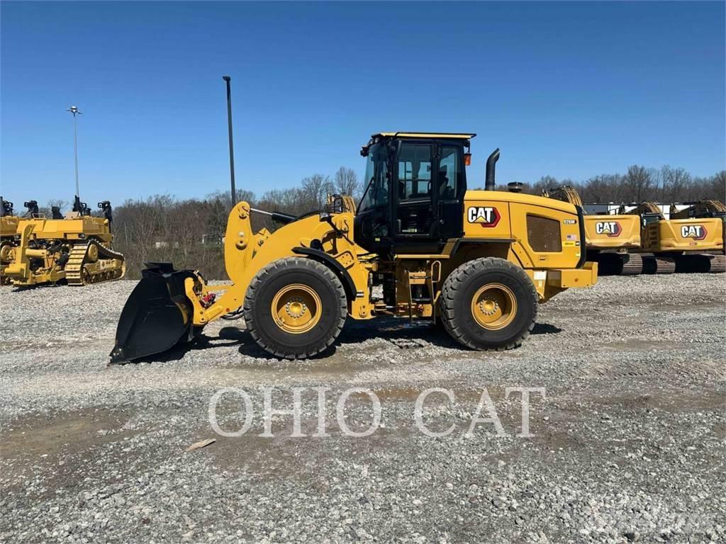 CAT 926M Pale gommate