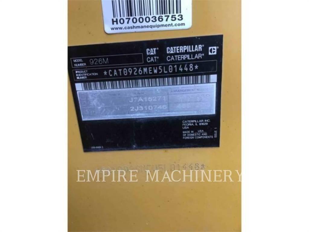 CAT 926M Pale gommate