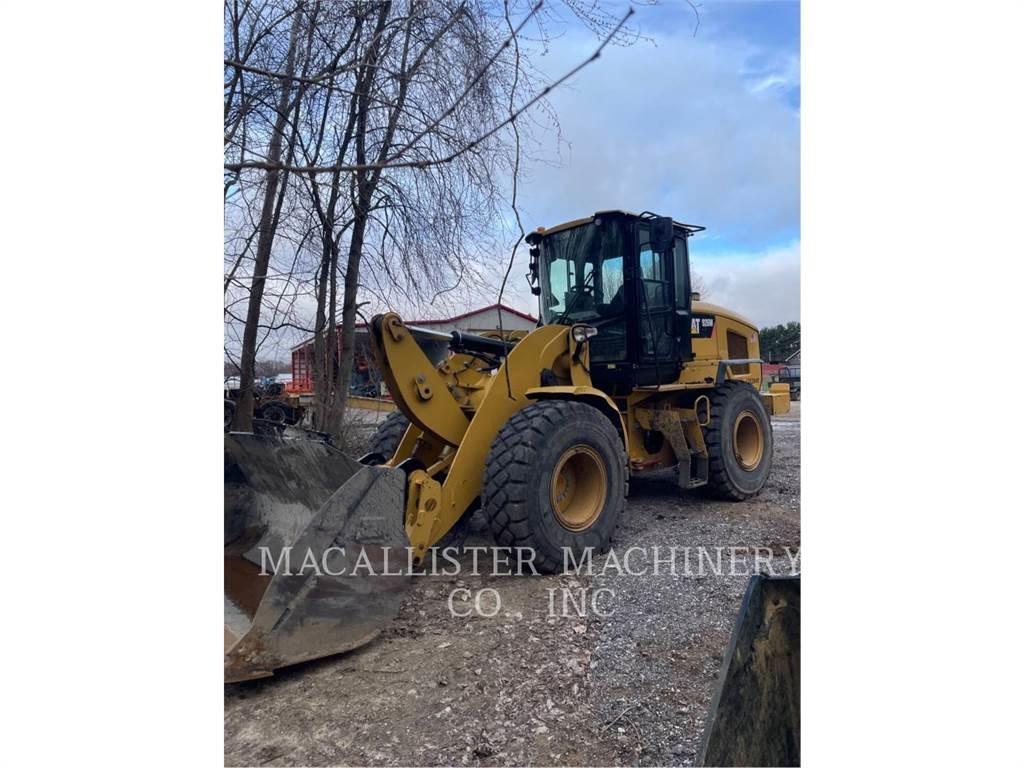 CAT 926M Pale gommate