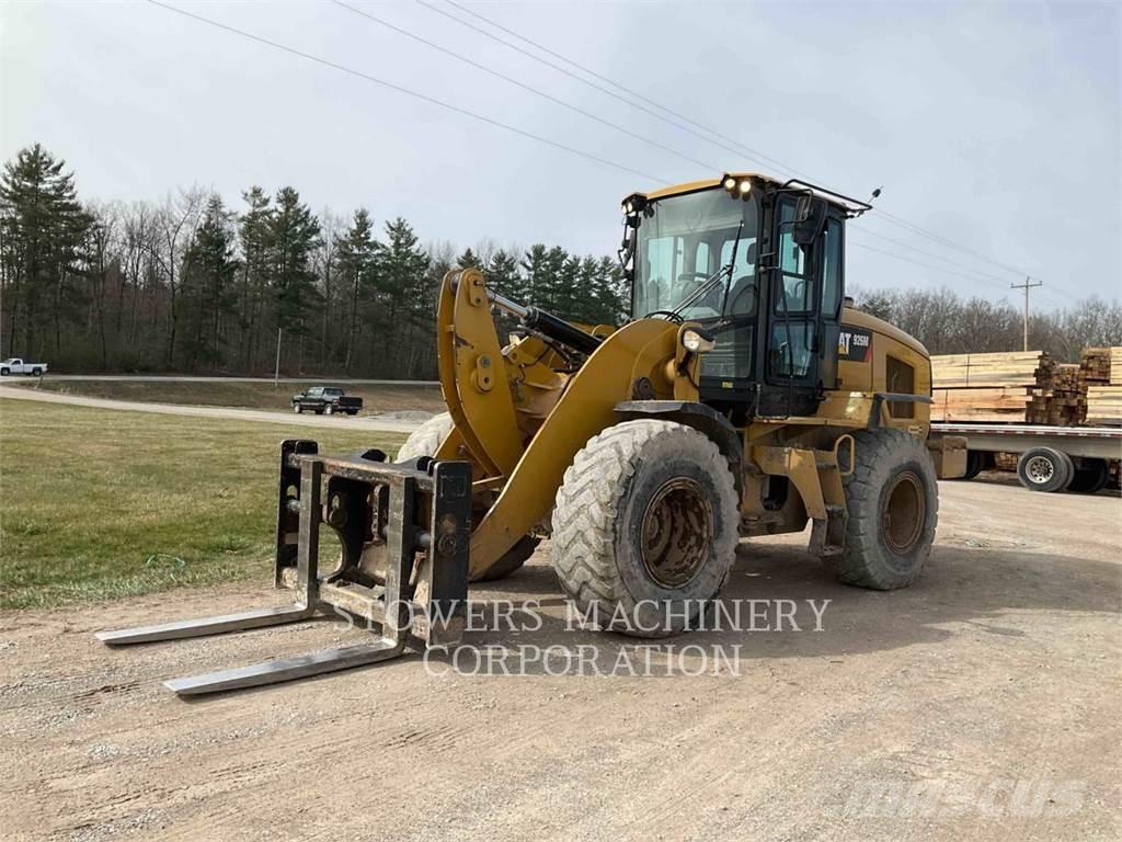 CAT 926M Pale gommate