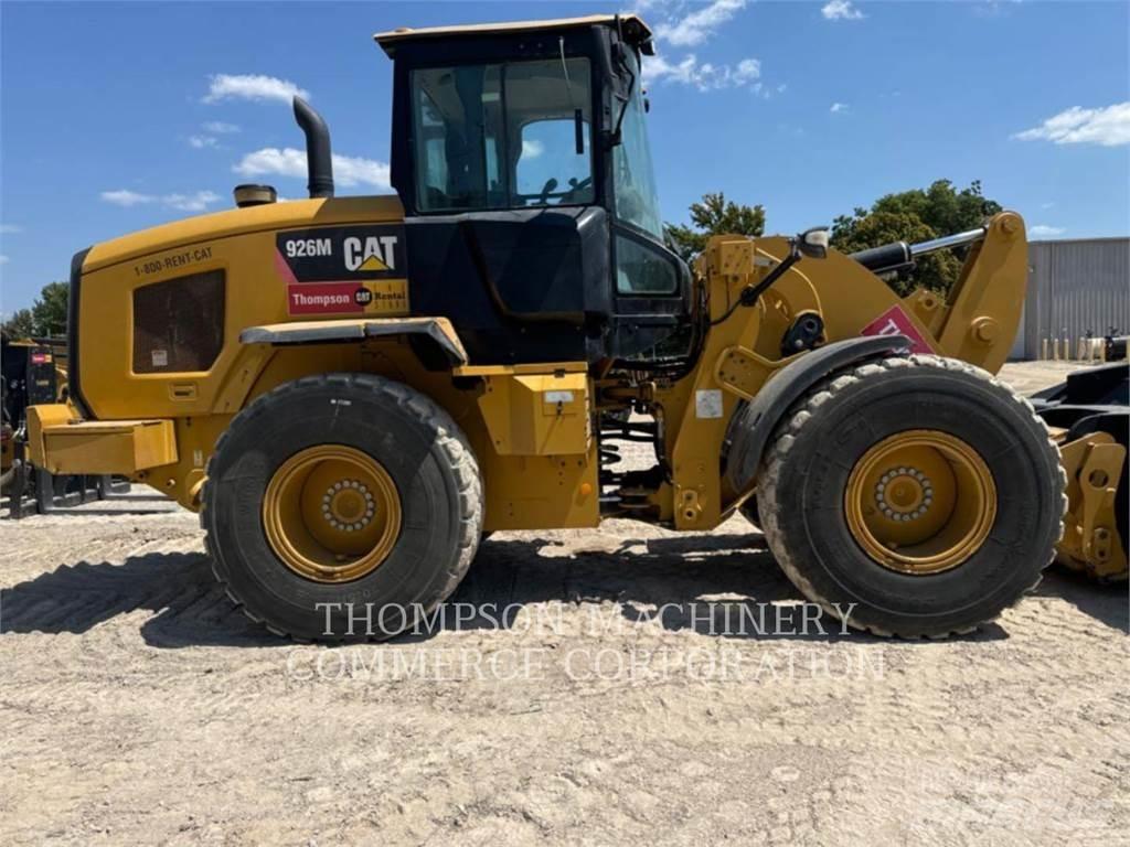 CAT 926M Pale gommate