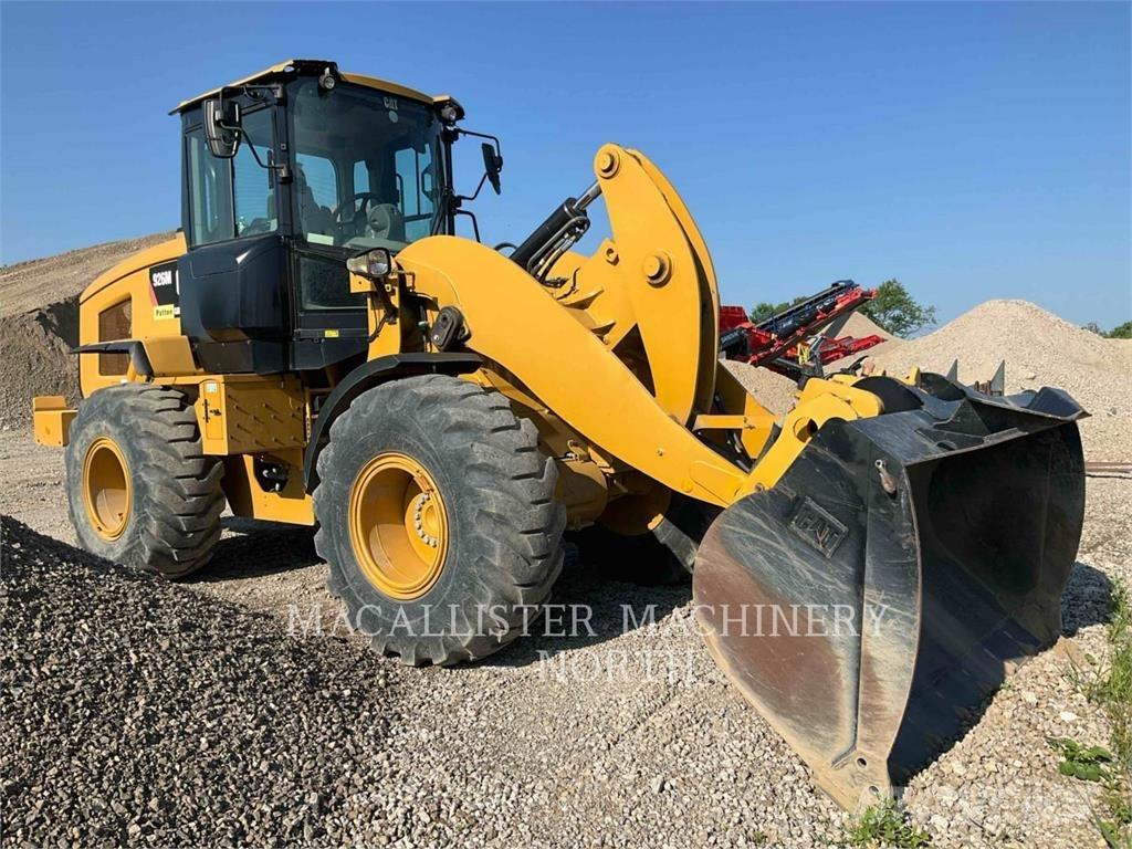 CAT 926M 3RQ Pale gommate