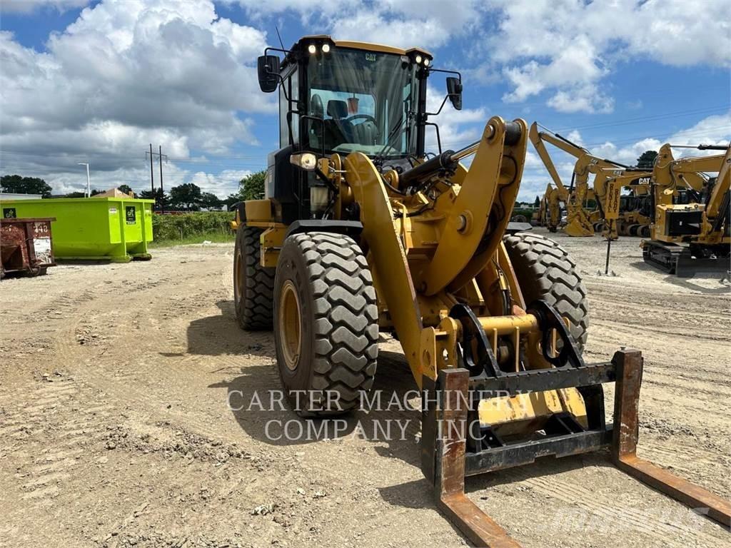 CAT 926M ACQC Pale gommate