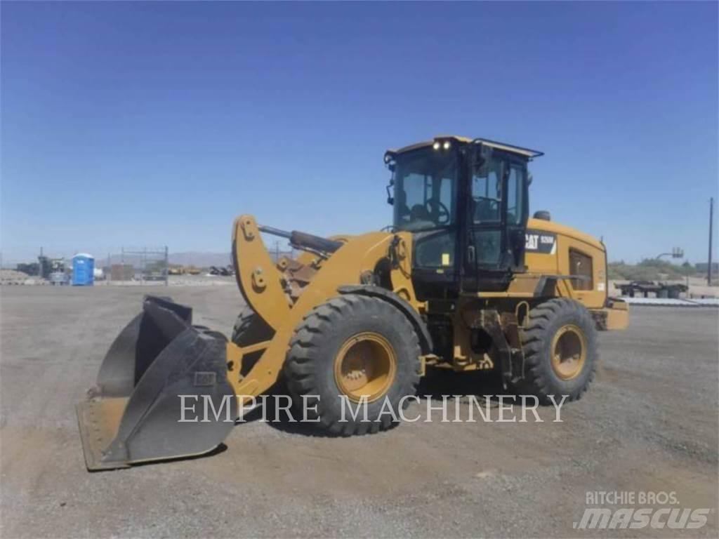 CAT 926M FC Pale gommate