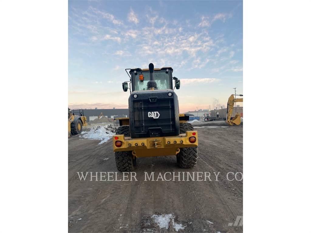 CAT 926M HL QC Pale gommate