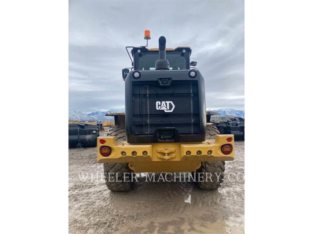 CAT 926M HL QC Pale gommate