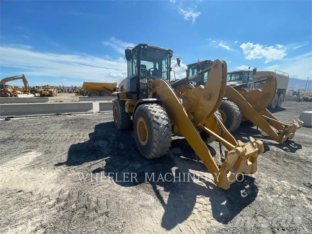 CAT 926M HL QC Pale gommate