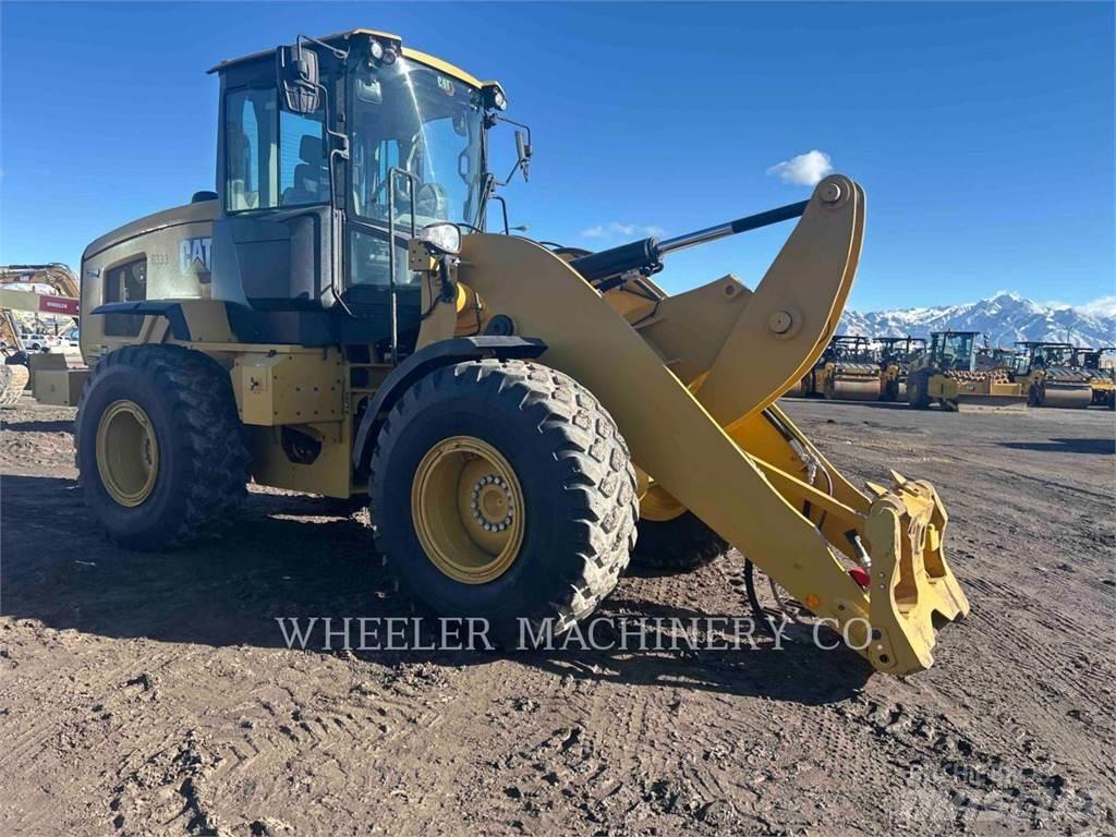 CAT 926M HL QC Pale gommate