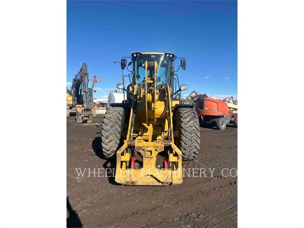 CAT 926M HL QC Pale gommate