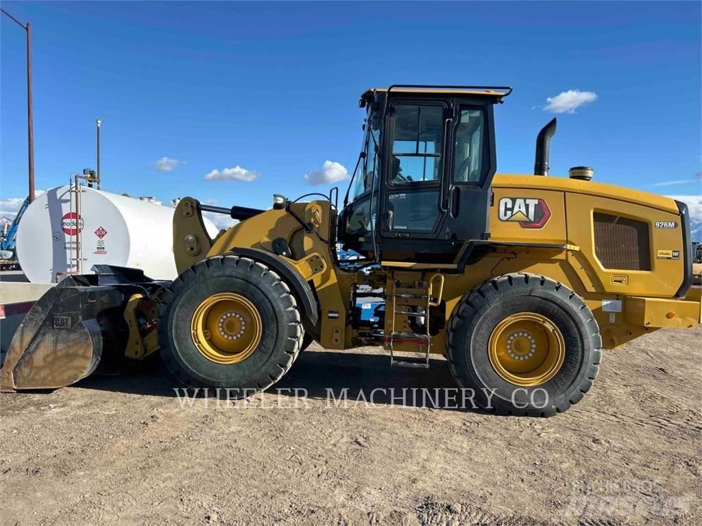 CAT 926M QC Pale gommate