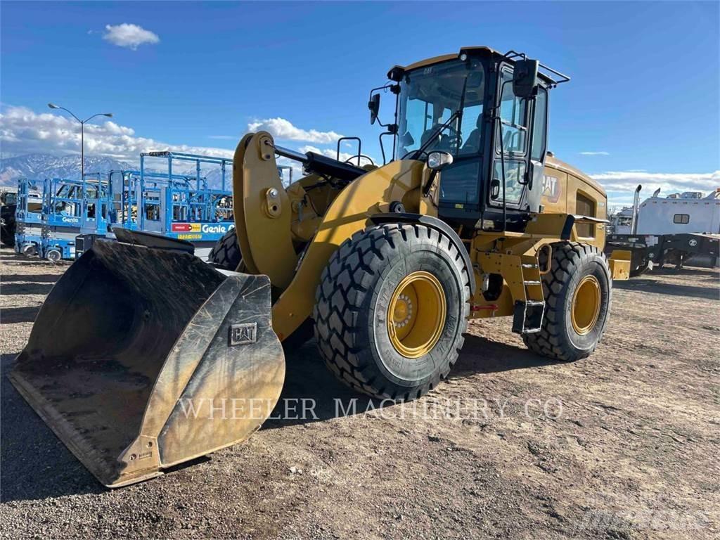CAT 926M QC Pale gommate