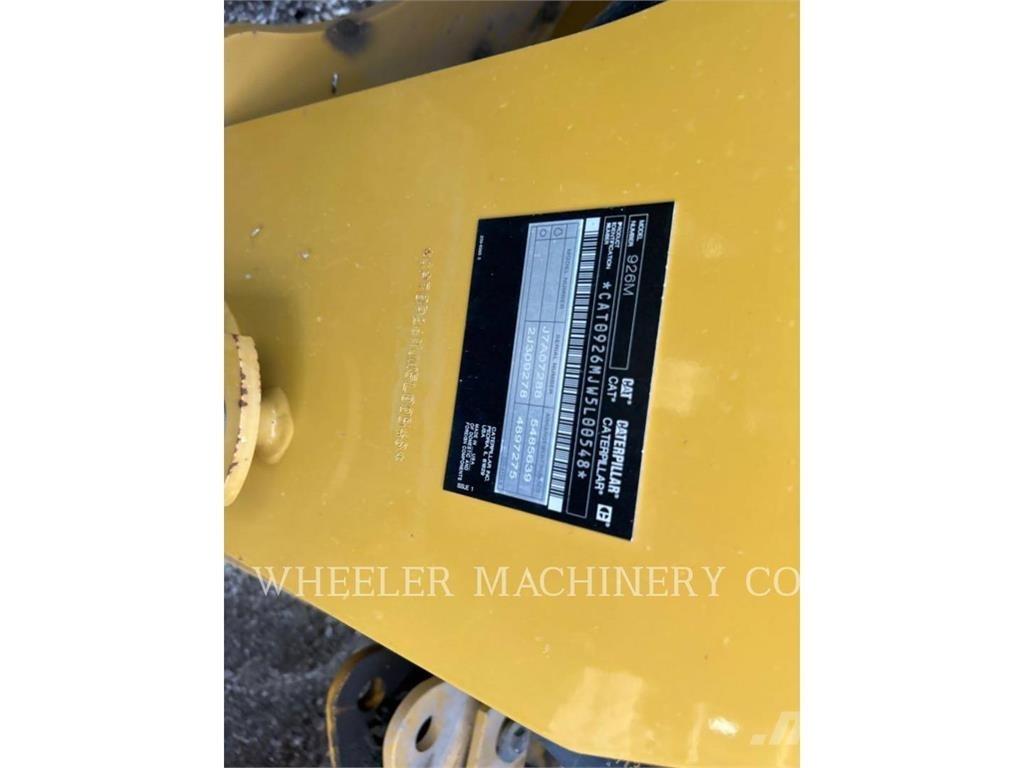 CAT 926M QC Pale gommate