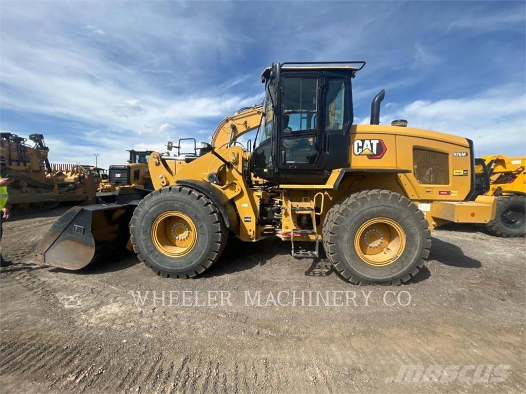 CAT 926M QC Pale gommate