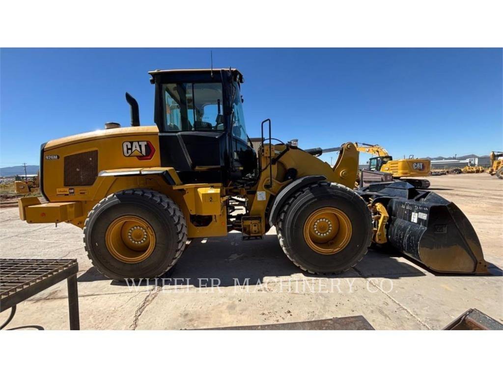 CAT 926M QC Pale gommate