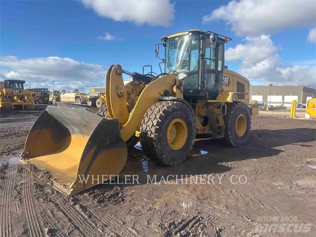 CAT 926M QC 3V Pale gommate
