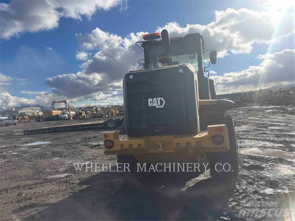CAT 926M QC 3V Pale gommate