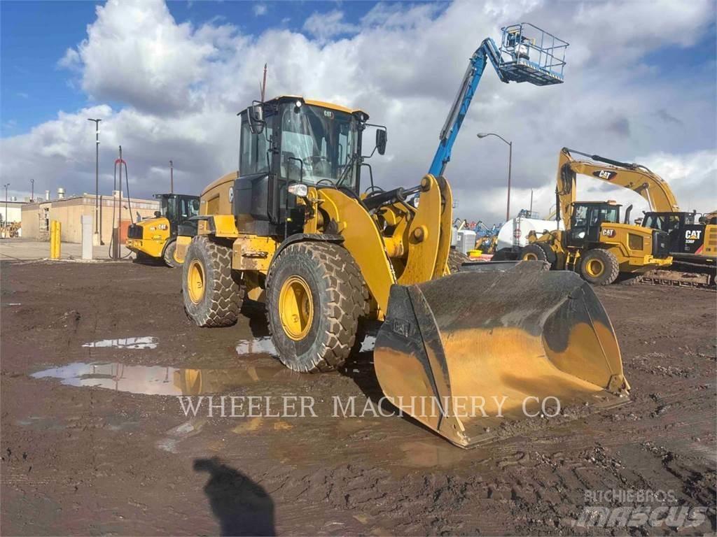 CAT 926M QC 3V Pale gommate