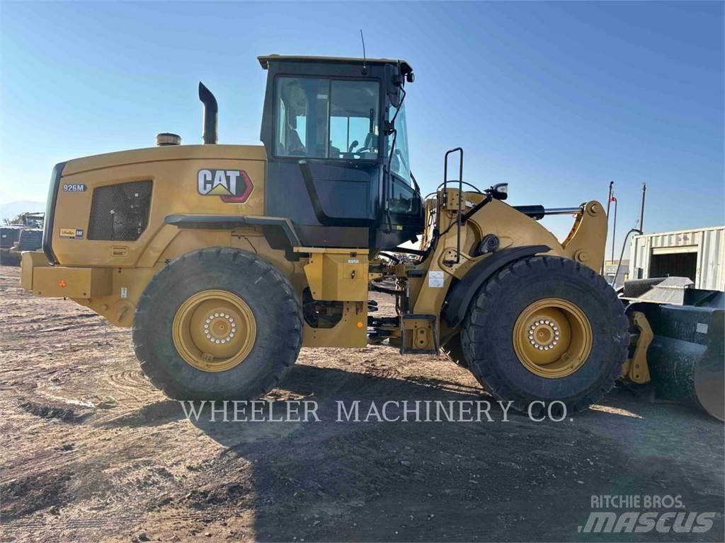 CAT 926M QC 3V Pale gommate