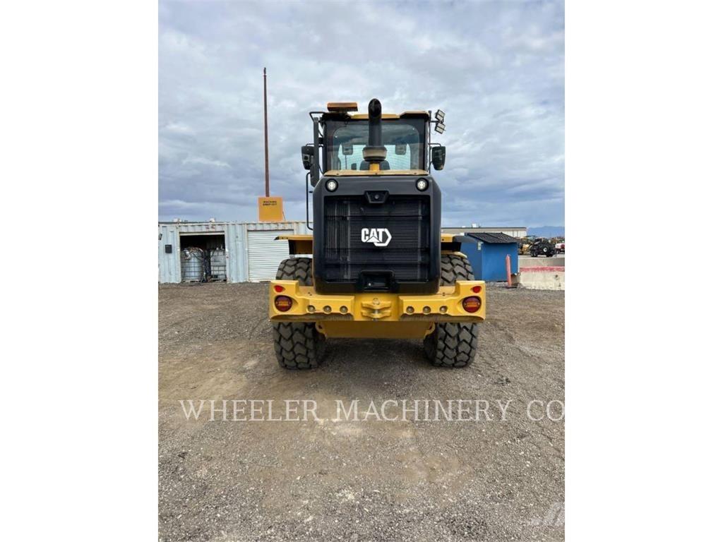 CAT 926M QC 3V Pale gommate