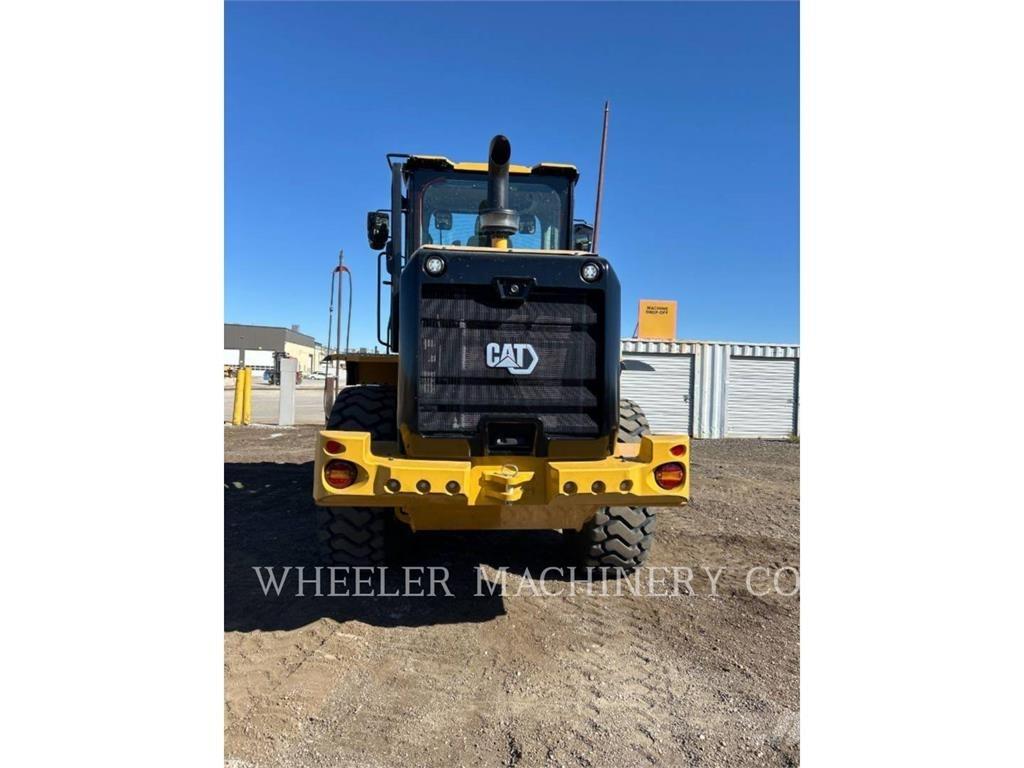 CAT 926M QC 3V Pale gommate