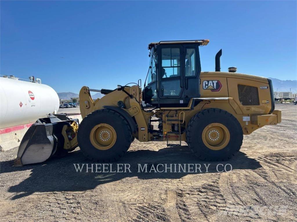 CAT 926M QC 3V Pale gommate