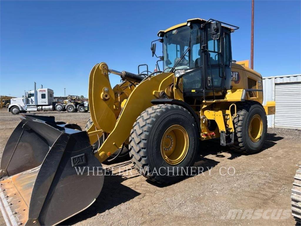 CAT 926M QC 3V Pale gommate