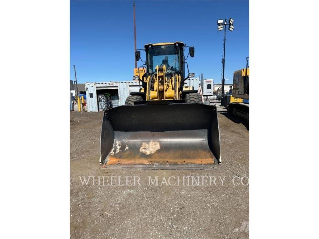 CAT 926M QC 3V Pale gommate