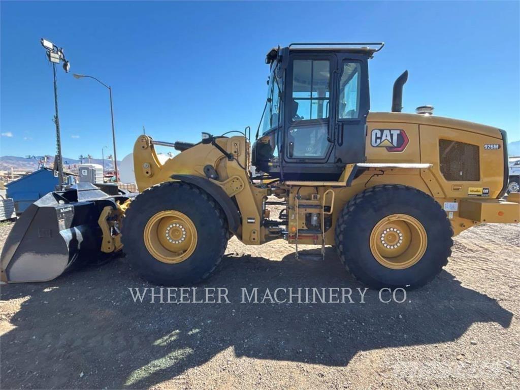 CAT 926M QC 3V Pale gommate