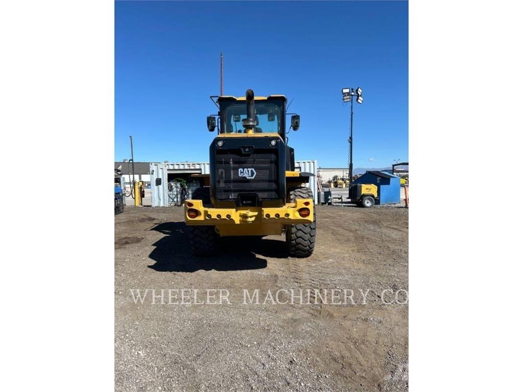 CAT 926M QC 3V Pale gommate