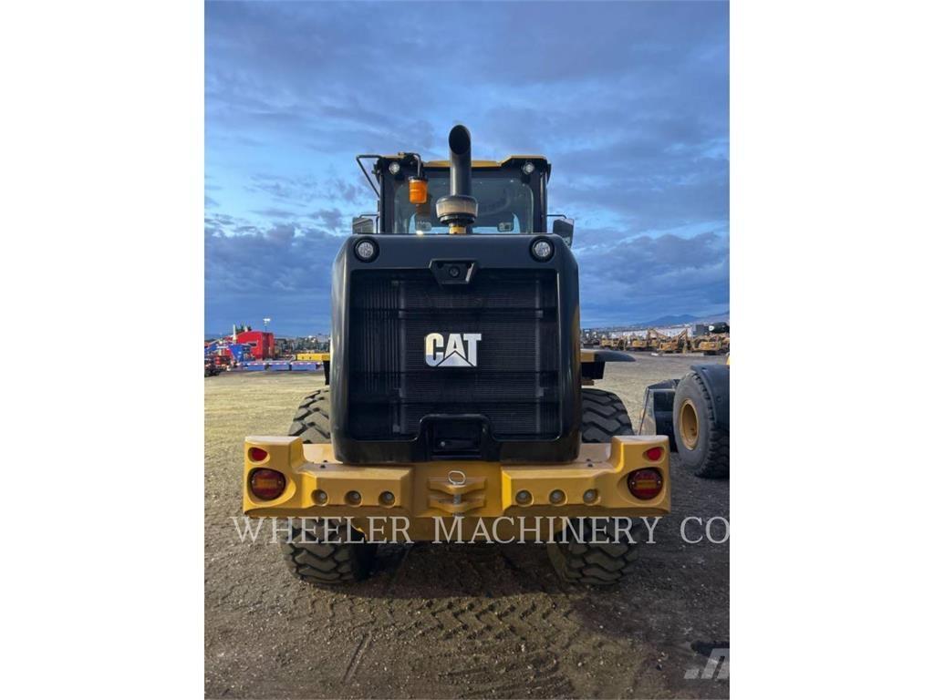 CAT 926M QC 3V Pale gommate