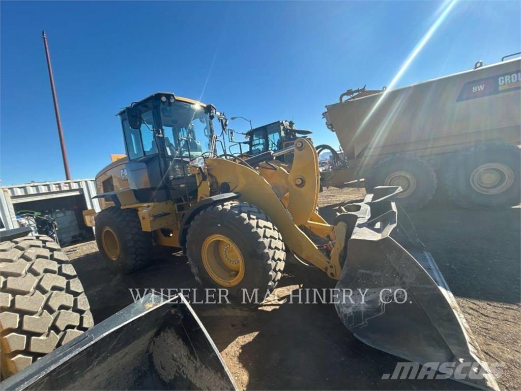 CAT 926M QC 3V Pale gommate