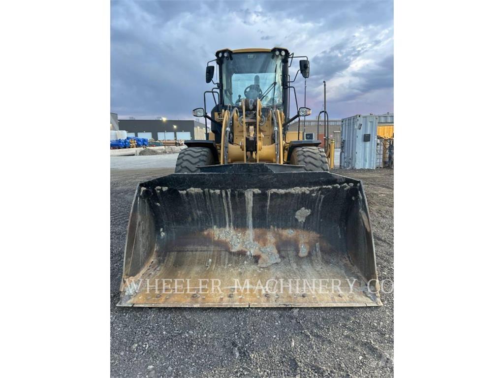 CAT 926M QC 3V Pale gommate