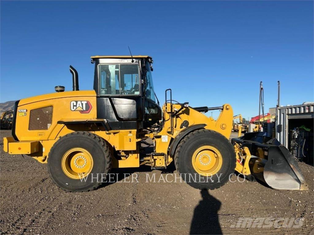 CAT 926M QC 3V Pale gommate