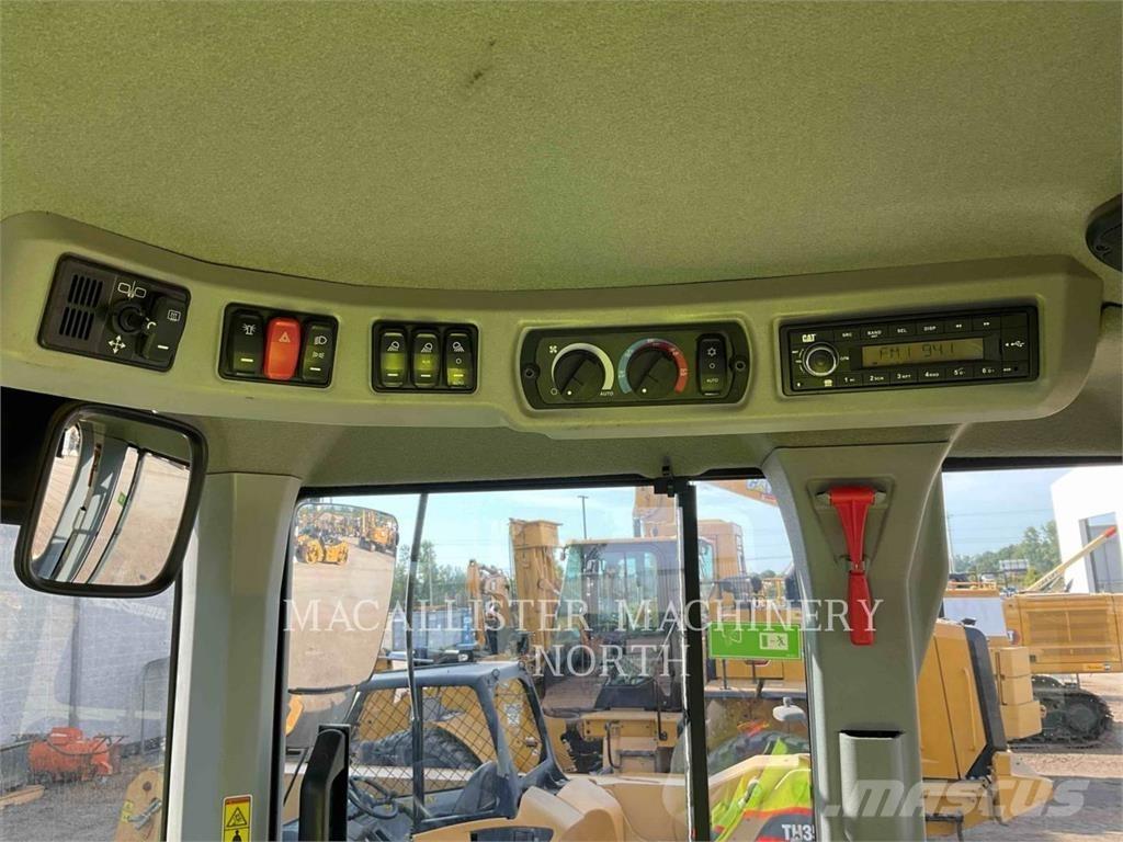 CAT 926M RQ Pale gommate