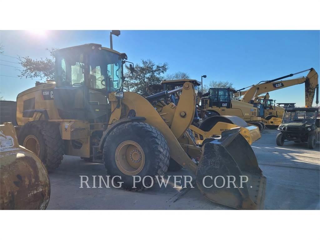 CAT 926MQC3V Pale gommate