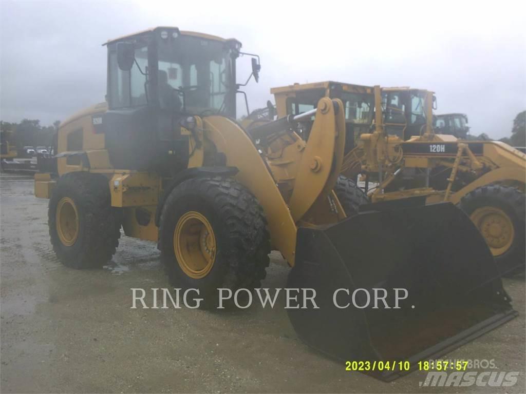 CAT 926MQC3V Pale gommate