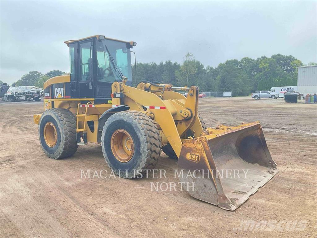 CAT 928GZ Pale gommate