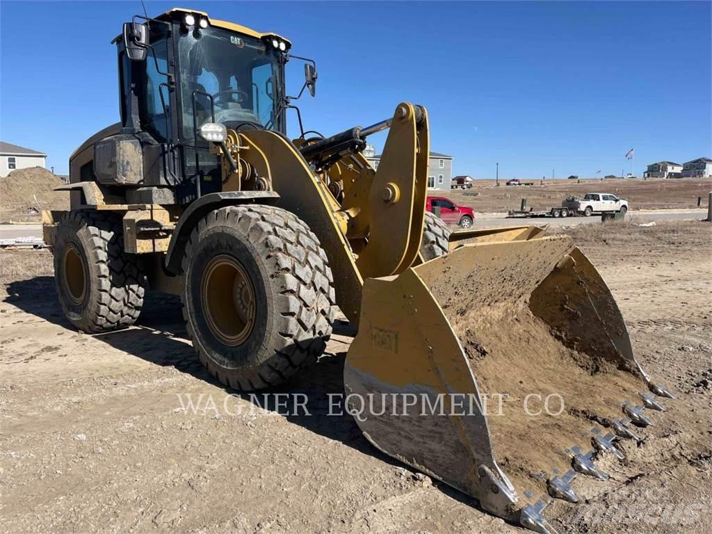 CAT 930 Pale gommate