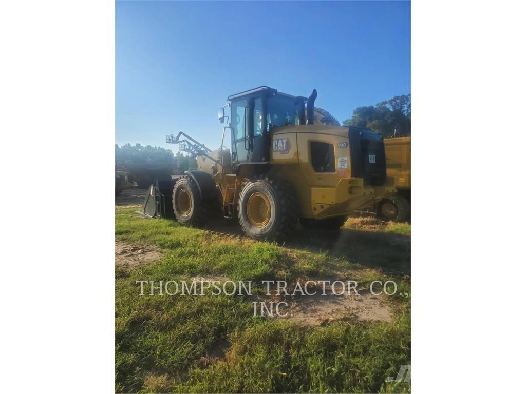 CAT 930 Pale gommate