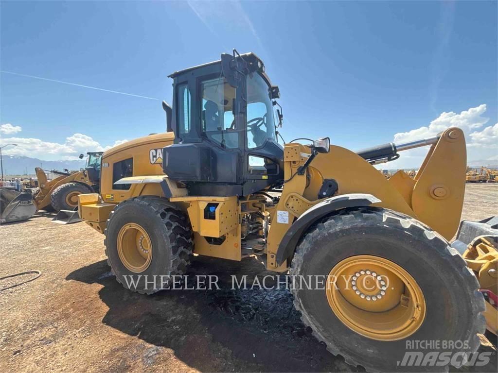 CAT 930 QC Pale gommate