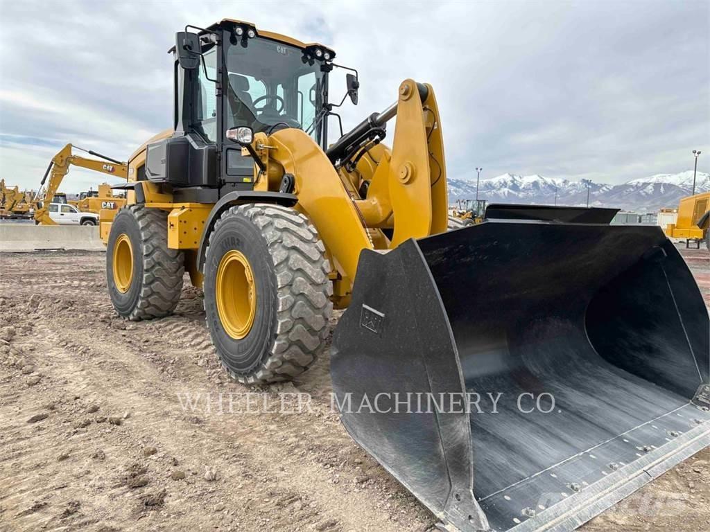 CAT 930 QC Pale gommate
