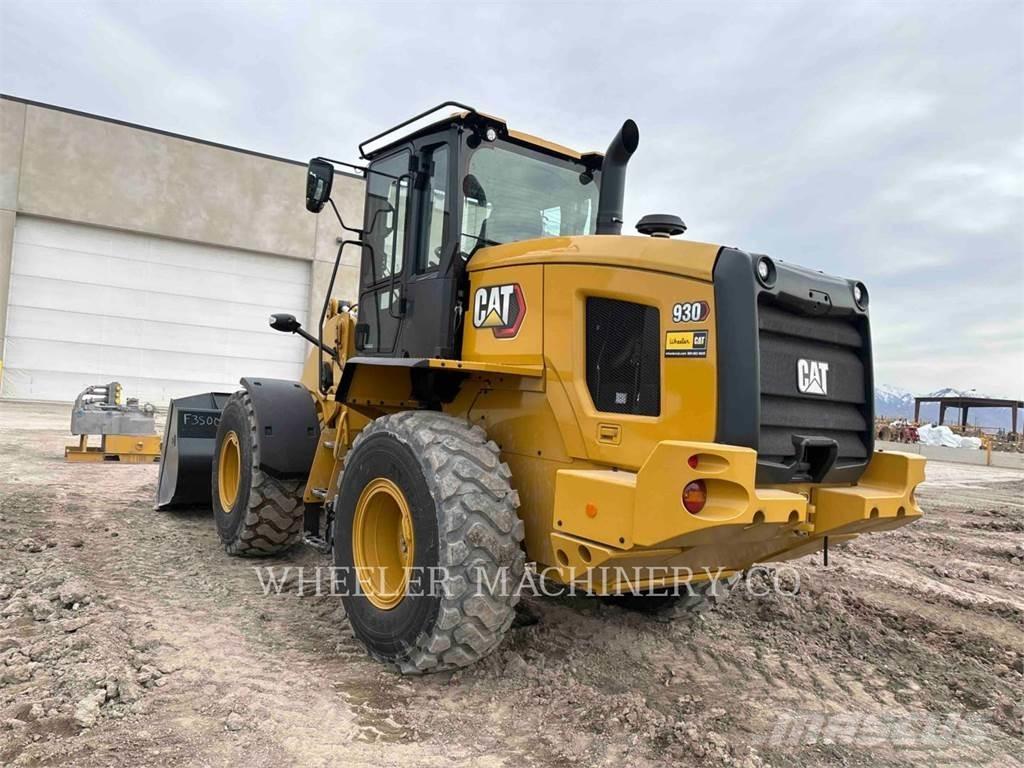 CAT 930 QC Pale gommate