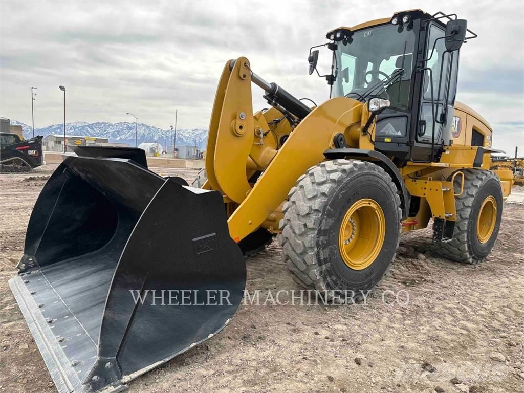 CAT 930 QC Pale gommate