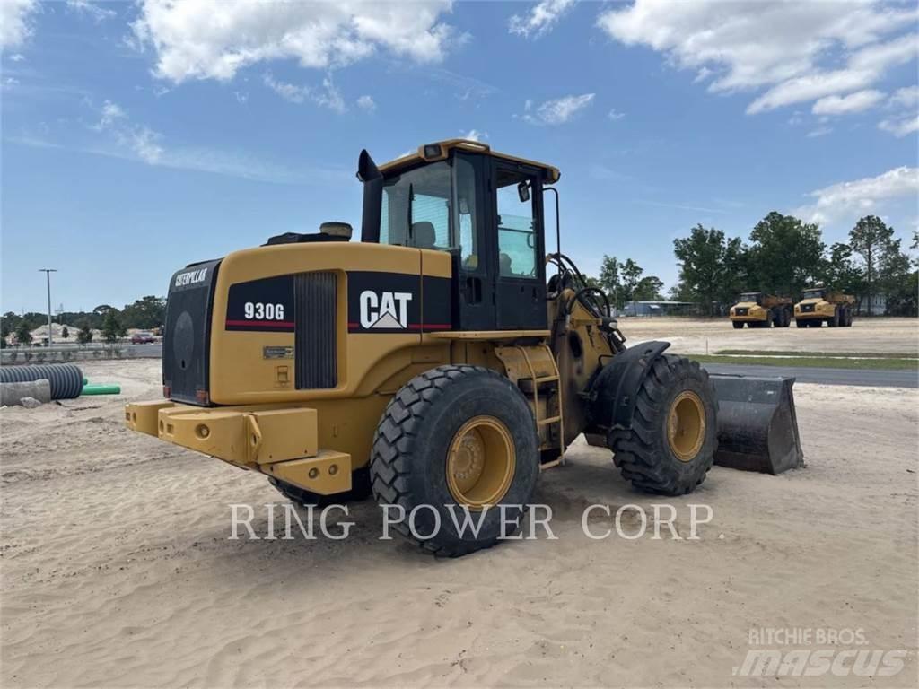 CAT 930GIT Pale gommate