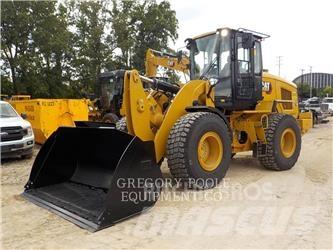 CAT 930M Pale gommate